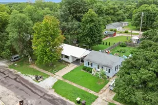 205 N Orchard St, Mackinaw, IL 61755 - Photo 22