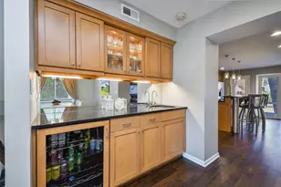 541 Park Row, Glen Ellyn, IL 60137 - Photo 6