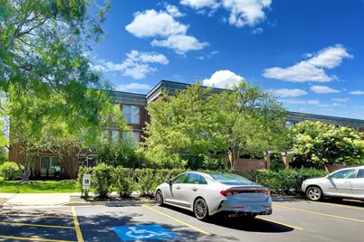 432 Kelburn Road #121, Deerfield, IL 60015 - Photo 1