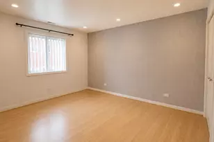 8230 Elmwood Ave, Skokie, IL 60077 - Photo 18