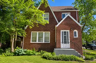 1527 Brookside Ave, Waukegan, IL 60085 - Photo 2
