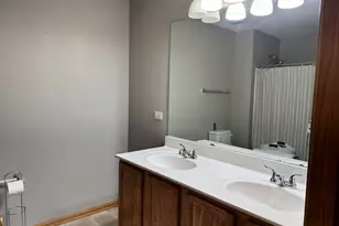 16445 Siegel Dr, Crest Hill, IL 60403 - Photo 14