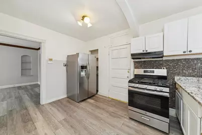 6206 N Francisco Avenue #2B, Chicago, IL 60659 - Photo 8