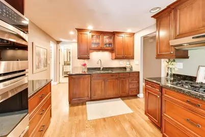 1424 Bates Lane, Schaumburg, IL 60193 - Photo 8