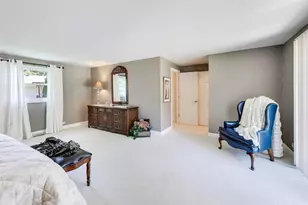 1424 Bates Ln, Schaumburg, IL 60193 - Photo 12