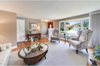 1424 Bates Lane, Schaumburg, IL 60193 - Photo 2