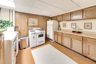 1424 Bates Ln, Schaumburg, IL 60193 - Photo 24