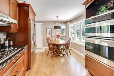 1424 Bates Lane, Schaumburg, IL 60193 - Photo 6