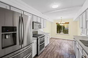 6855 Forestview Dr, Oak Forest, IL 60452 - Photo 12