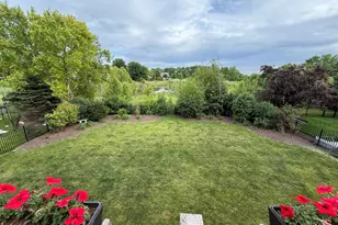 39W219 E Mallory Dr, Geneva, IL 60134 - Photo 8