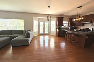 39W219 E Mallory Dr, Geneva, IL 60134 - Photo 18