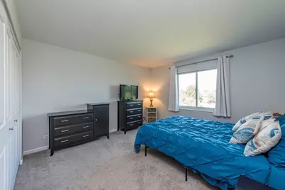 301 English Lane, Winthrop Harbor, IL 60096 - Photo 28