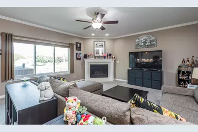 301 English Lane, Winthrop Harbor, IL 60096 - Photo 14