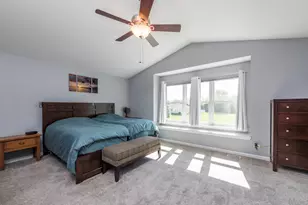 301 English Ln, Winthrop Harbor, IL 60096 - Photo 20