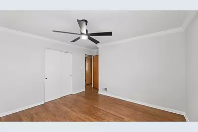 893 S Poplar Avenue, Elmhurst, IL 60126 - Photo 12
