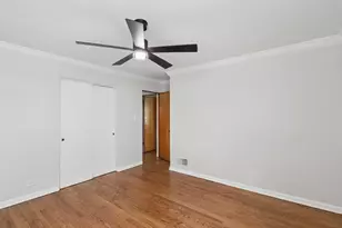 893 S Poplar Ave, Elmhurst, IL 60126 - Photo 12