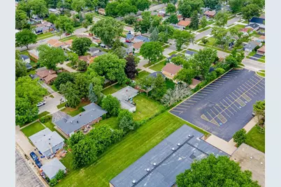 405 N Iowa Avenue, Villa Park, IL 60181 - Photo 20