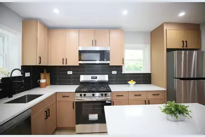 4951 Howard Street, Skokie, IL 60077 - Photo 8