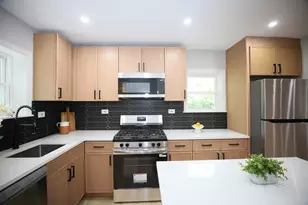 4951 Howard St, Skokie, IL 60077 - Photo 8