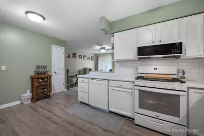 6735 Country Lane, Rockford, IL 61109 - Photo 8