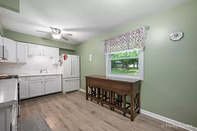 6735 Country Lane, Rockford, IL 61109 - Photo 6