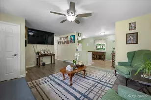 6735 Country Ln, Rockford, IL 61109 - Photo 4