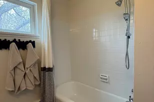 124 N Whistler Ave, Freeport, IL 61032 - Photo 24