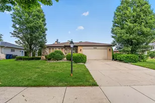 7305 Summit Rd, Darien, IL 60561 - Photo 1