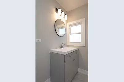 8743 S Constance Avenue, Chicago, IL 60617 - Photo 30