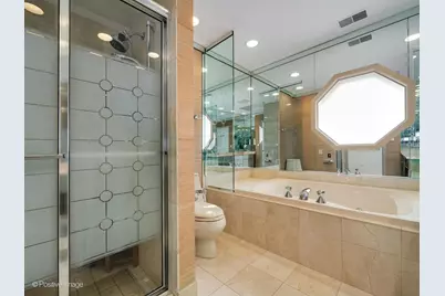 1740 N Clark Street #1724, Chicago, IL 60614 - Photo 18
