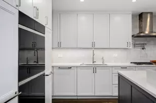 1740 N Clark St, Chicago, IL 60614 - Photo 14