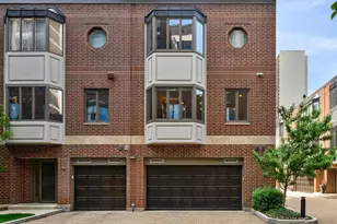 1740 N Clark St, Chicago, IL 60614 - Photo 2