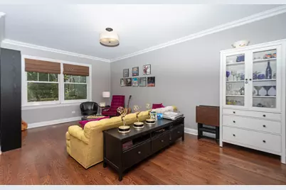 21 N Herbert Road #I, Riverside, IL 60546 - Photo 2