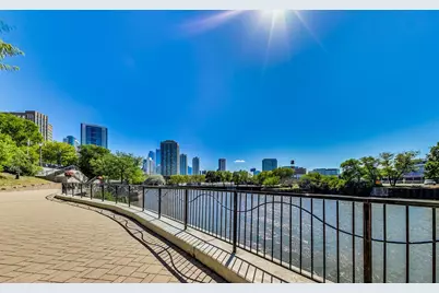 700 N Larrabee Street #1302, Chicago, IL 60654 - Photo 20