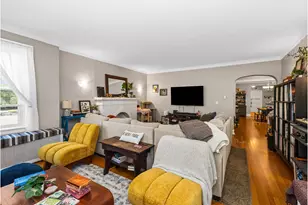 7555 N Claremont Ave, Chicago, IL 60645 - Photo 4