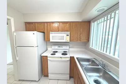 330 N Carter Street #203, Palatine, IL 60067 - Photo 6