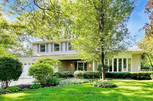 1117 Dawes St, Libertyville, IL 60048 - Photo 2