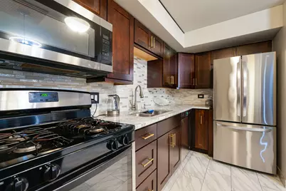 6337 Roosevelt Road #107, Berwyn, IL 60402 - Photo 8