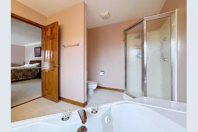 [Address not provided], Crystal Lake, IL 60014 - Photo 34