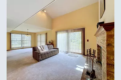 [Address not provided], Crystal Lake, IL 60014 - Photo 10