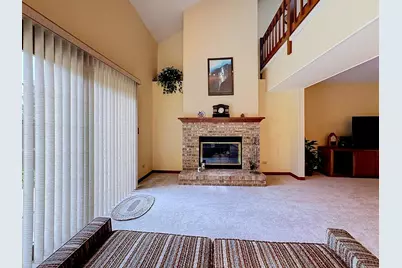 [Address not provided], Crystal Lake, IL 60014 - Photo 6
