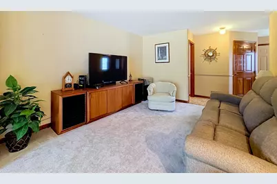 [Address not provided], Crystal Lake, IL 60014 - Photo 16