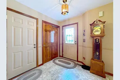 [Address not provided], Crystal Lake, IL 60014 - Photo 4