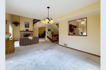 [Address not provided], Crystal Lake, IL 60014 - Photo 8