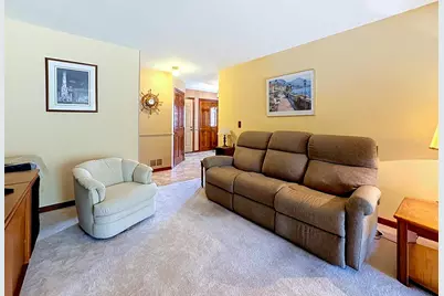 [Address not provided], Crystal Lake, IL 60014 - Photo 14