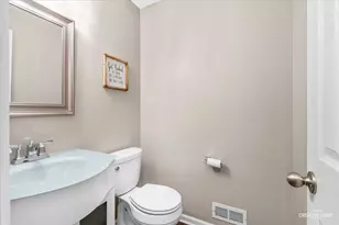 2588 Heritage Ct, Geneva, IL 60134 - Photo 8