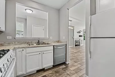 3103 Falling Waters Lane #3103, Lindenhurst, IL 60046 - Photo 8
