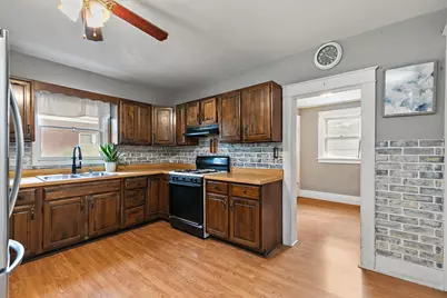 220 N Elm Street, Leland, IL 60531 - Photo 8
