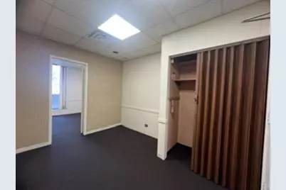 200 E Willow Avenue #101, Wheaton, IL 60187 - Photo 8