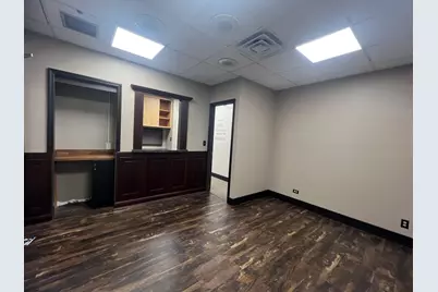 200 E Willow Avenue #104, Wheaton, IL 60187 - Photo 8